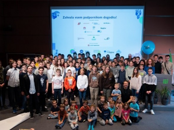 Sodelovanje na prireditvi "Računalništvo in informatika za vse"